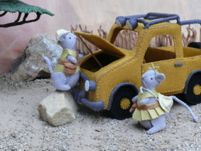 Tintangel 2011 &ndash; Morris & Miny gaan op Safari met hun MuizenJeep.